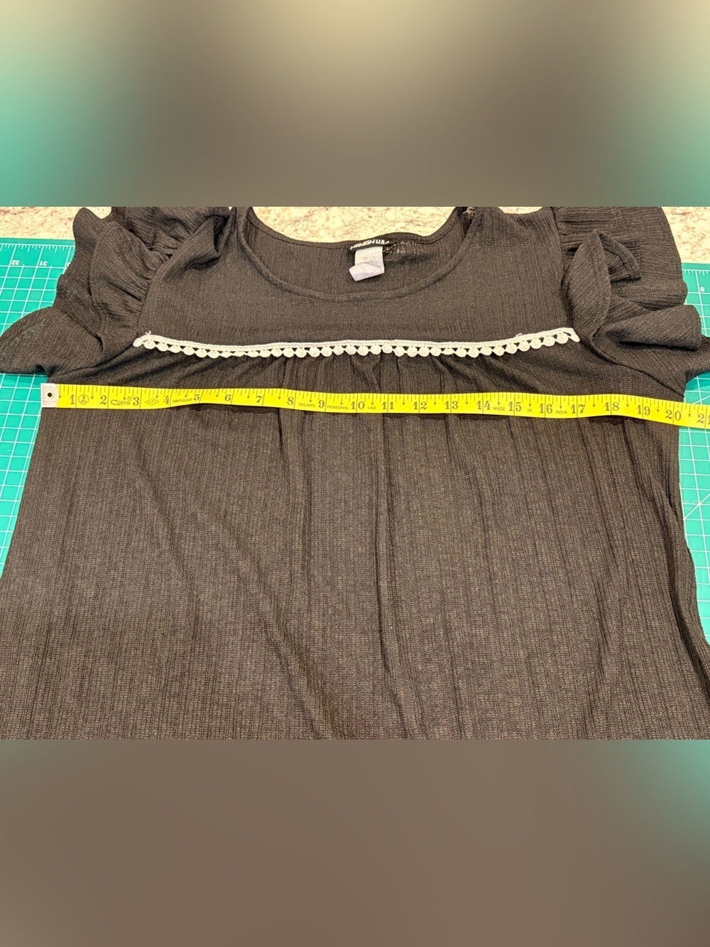 Heimish USA Black Ruffle Sleeve Babydoll Tunic Top Crochet Trim L - Picture 3 of 7